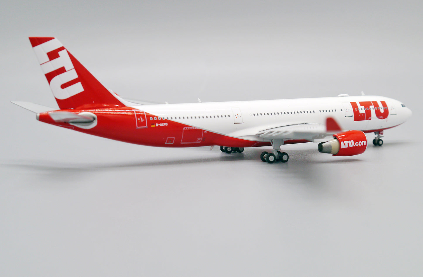 JCWINGS A330-200 LTU REG: D-ALPD WITH ANTENNA