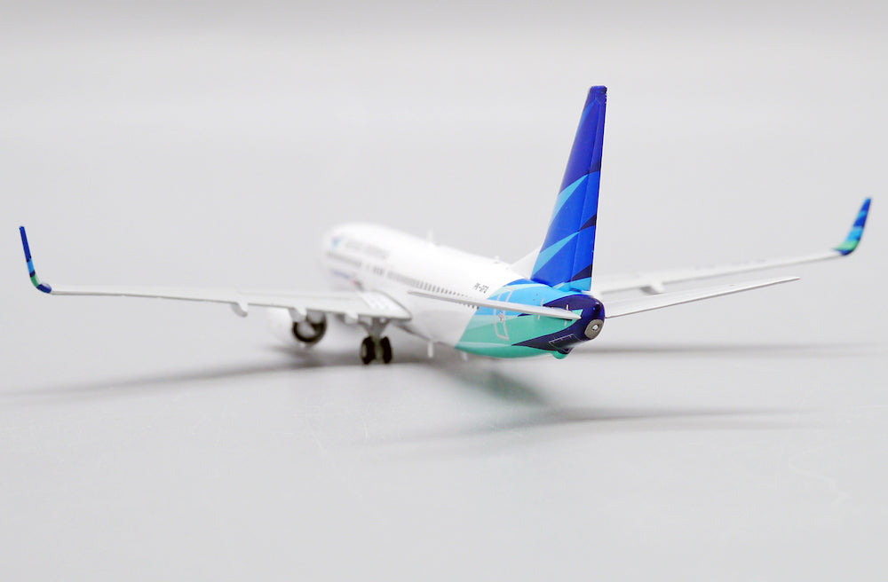 JC WINGS B737 GARUDA INDONESIA "AYO PAKAI MASKER" REG: PK-GFQ