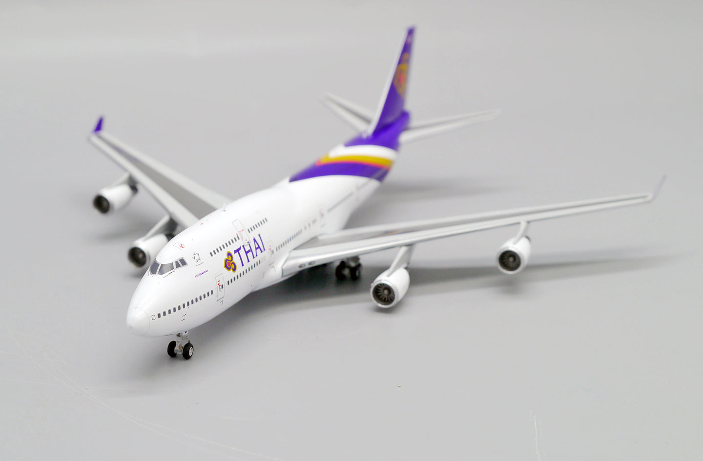 JC WINGS B747-400 THAI AIRWAYS REG: HS-TGG