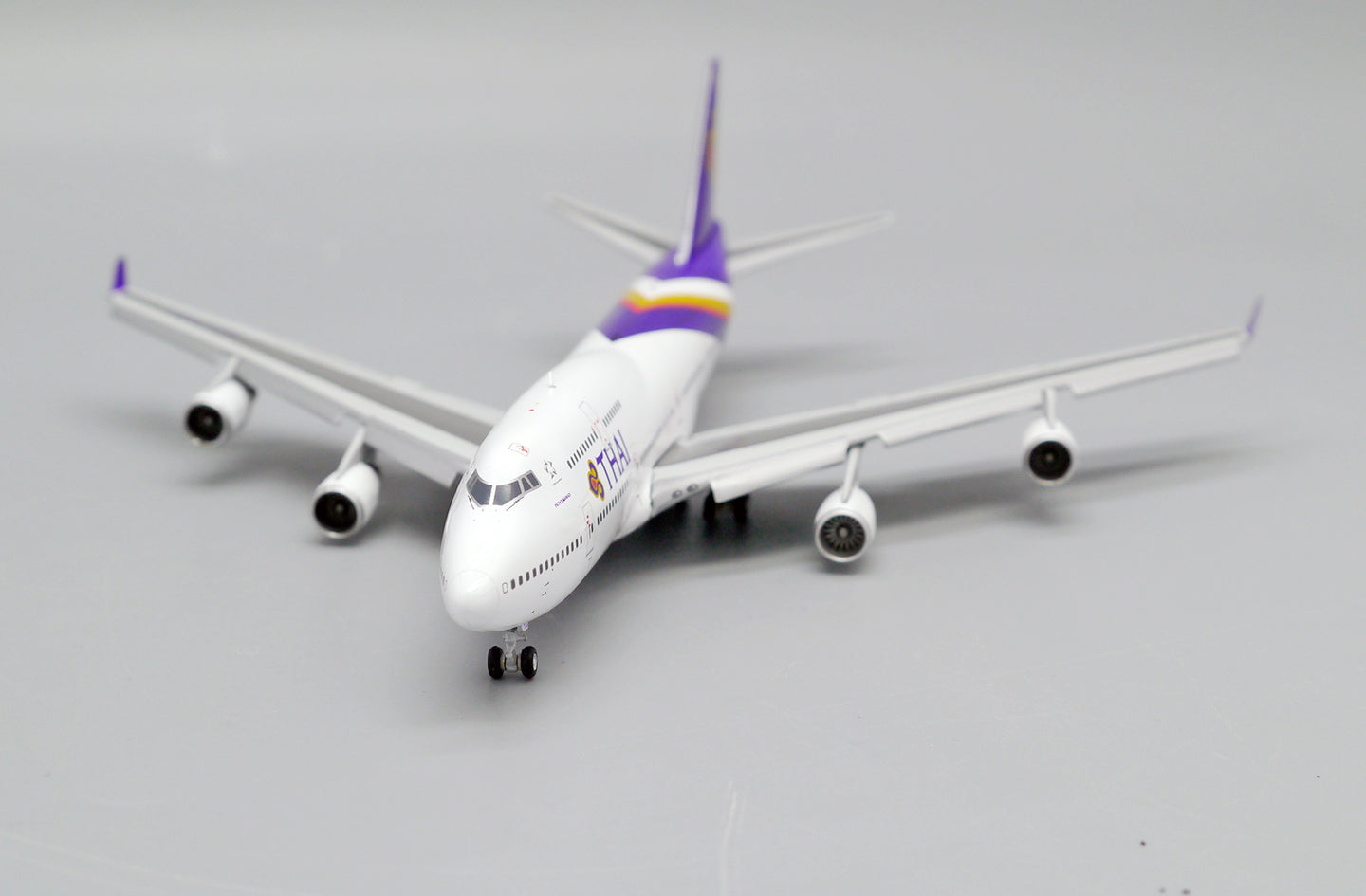 JC WINGS B747-400 THAI AIRWAYS REG: HS-TGG FLAPS DOWN