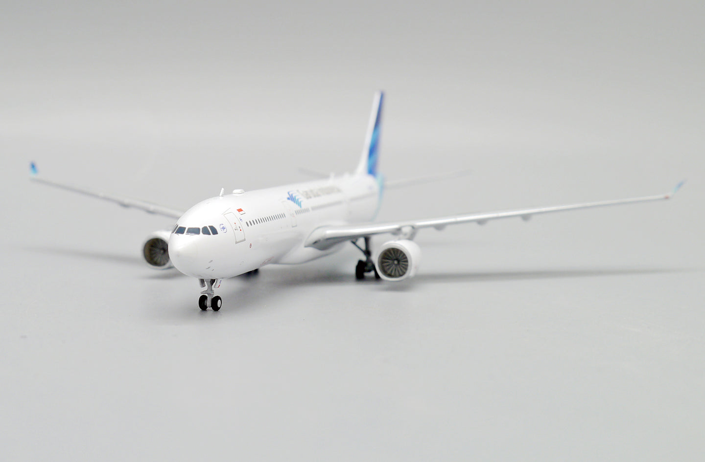 JC WINGS A330-300 GARUDA INDONESIA REG: PK-GPC