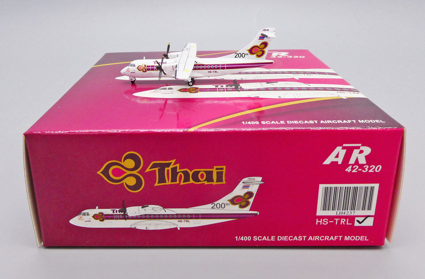 JC WINGS ATR 42-320 THAI AIRWAYS 200TH REG: HS-TRL