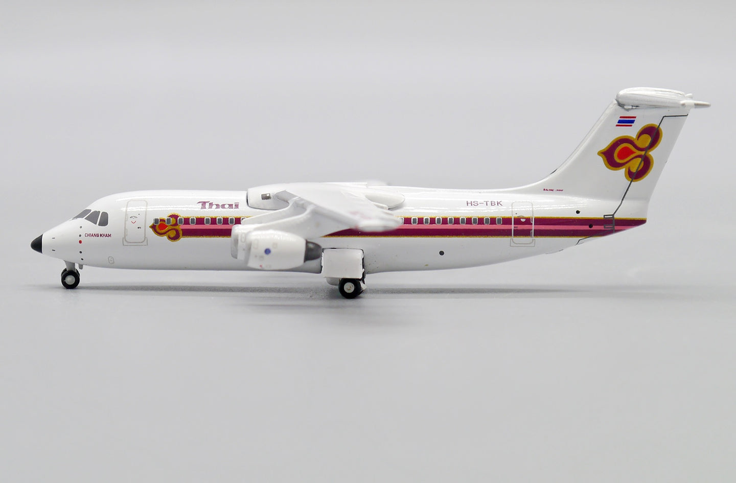 JCWINGS BAE 146-300 THAI AIRWAYS REG: HS-TBK
