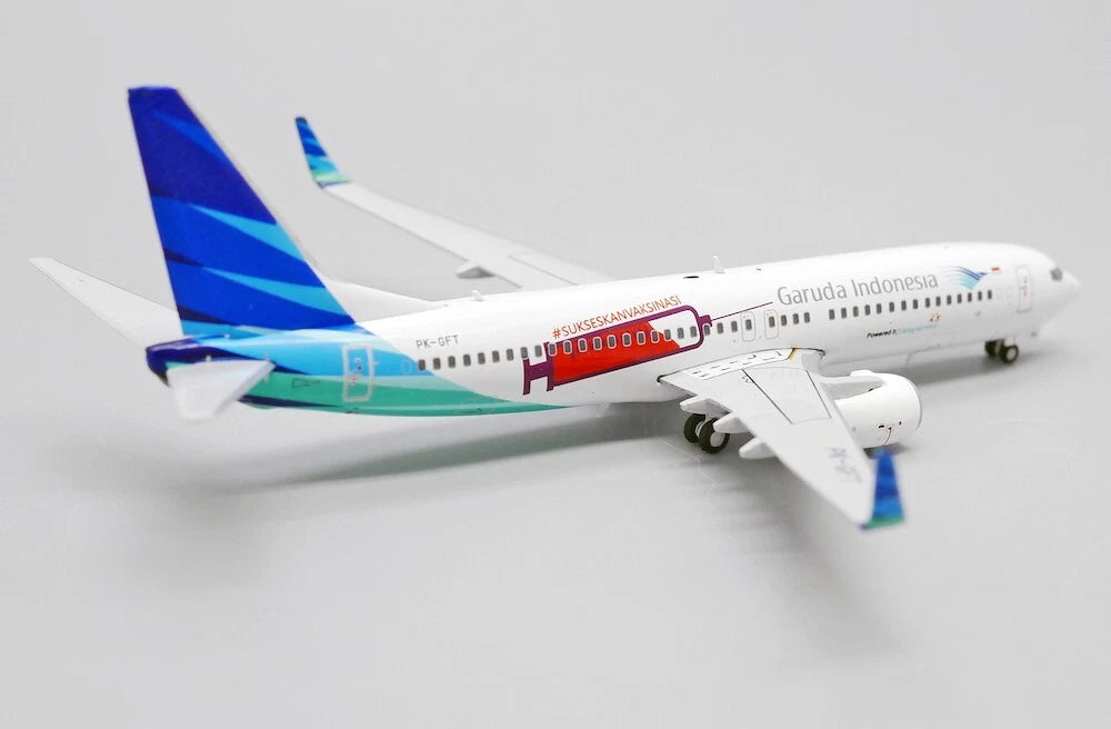 JC WINGS B737-800 GARUDA INDONESIA "SUKSESKANVAKSINASI" REG: PK-GFT