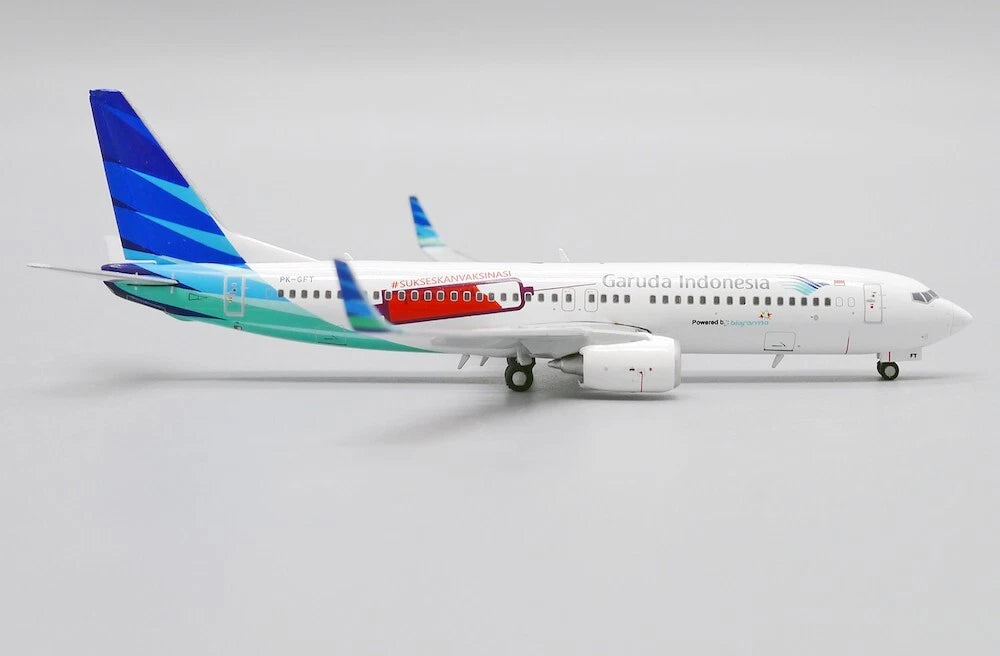 JC WINGS B737-800 GARUDA INDONESIA "SUKSESKANVAKSINASI" REG: PK-GFT