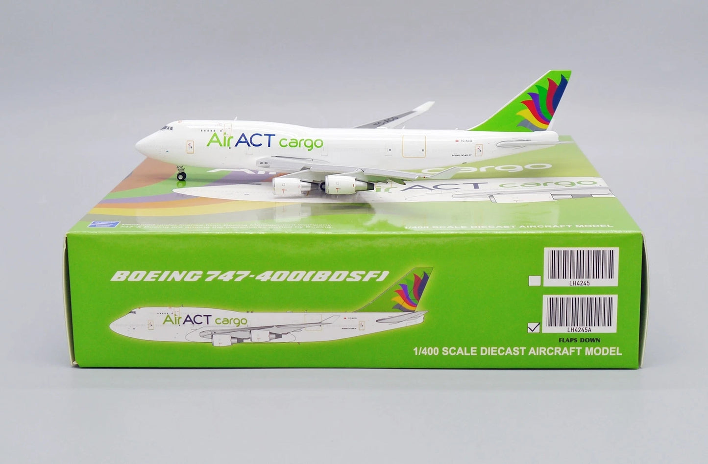 JC WINGS B747-400 ACT AIRLINES (FLAPS DOWN) REG: TC-ACG