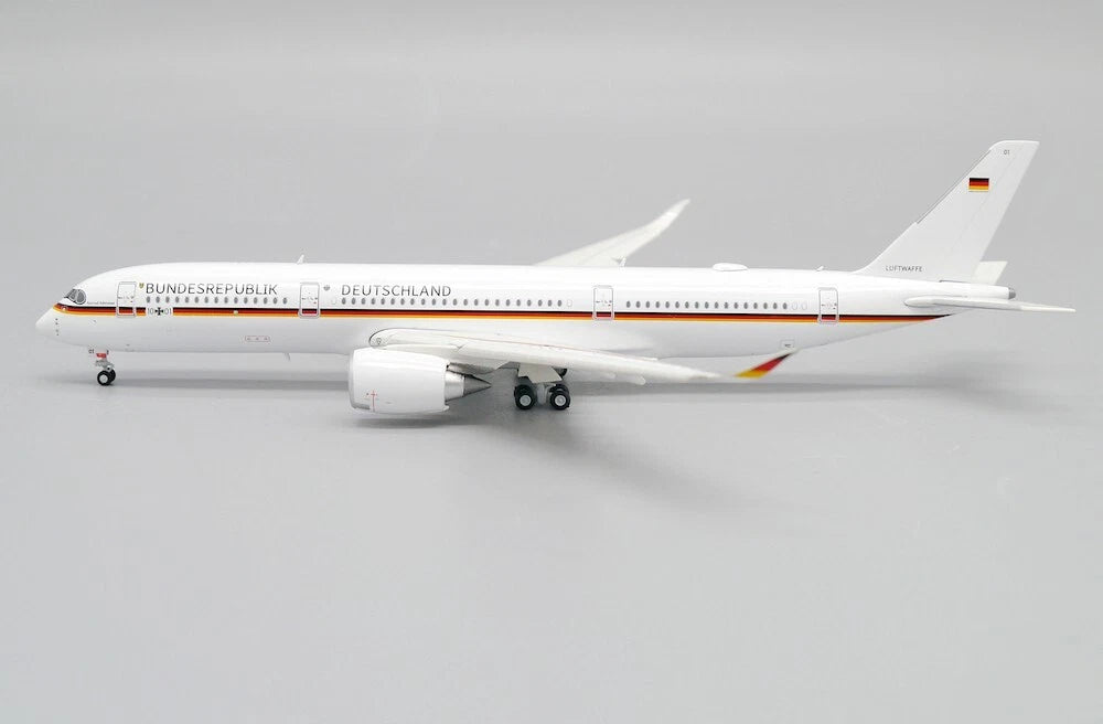 JCWINGS GERMAN AIR FORCE A350 REG: 10+01 FLAP DOWN