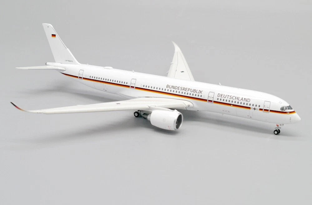 JCWINGS GERMAN AIR FORCE A350 REG: 10+01 FLAP DOWN