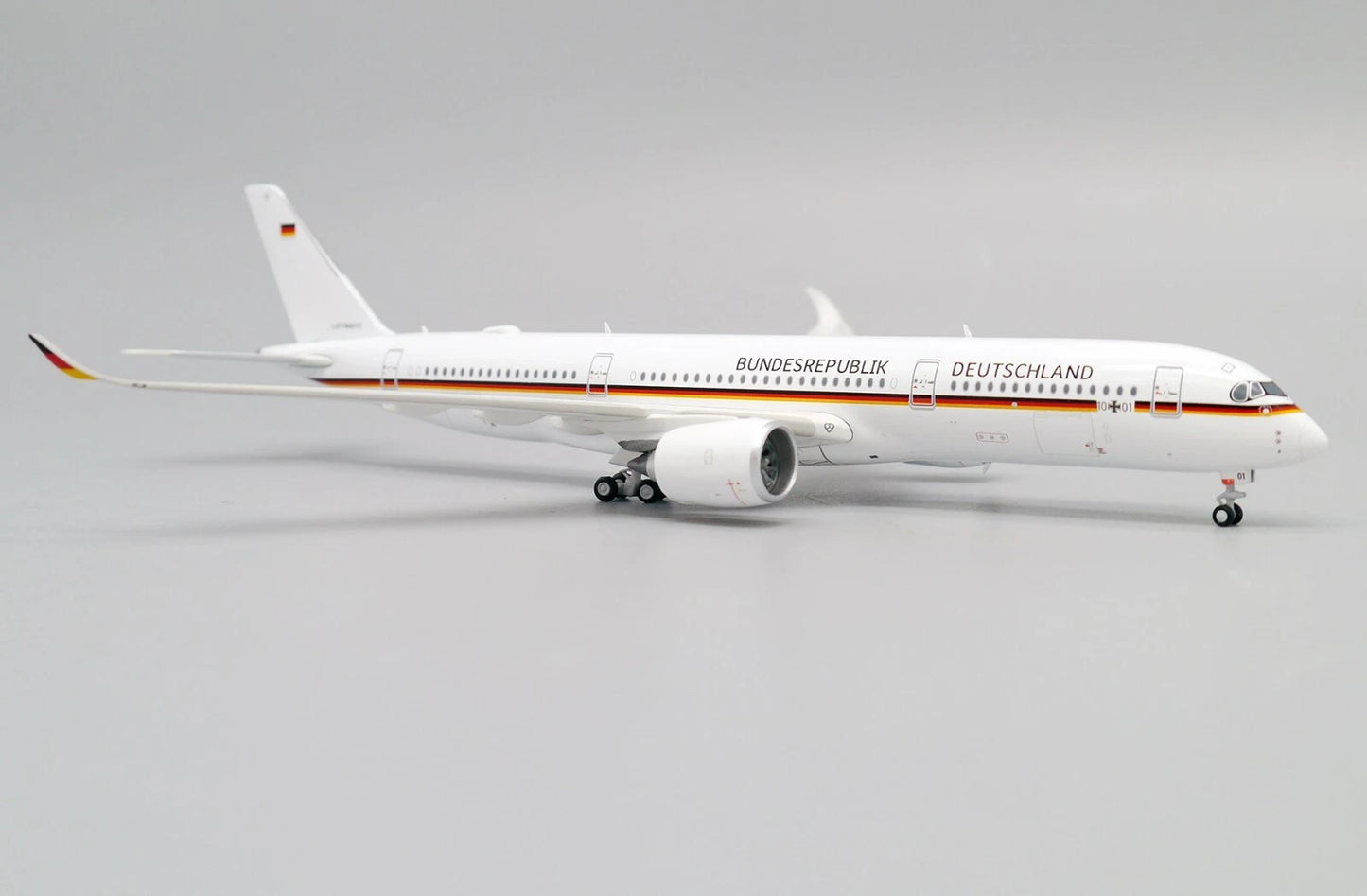 JCWINGS A350-900ACJ LUFTWAFFE REG: 10+01