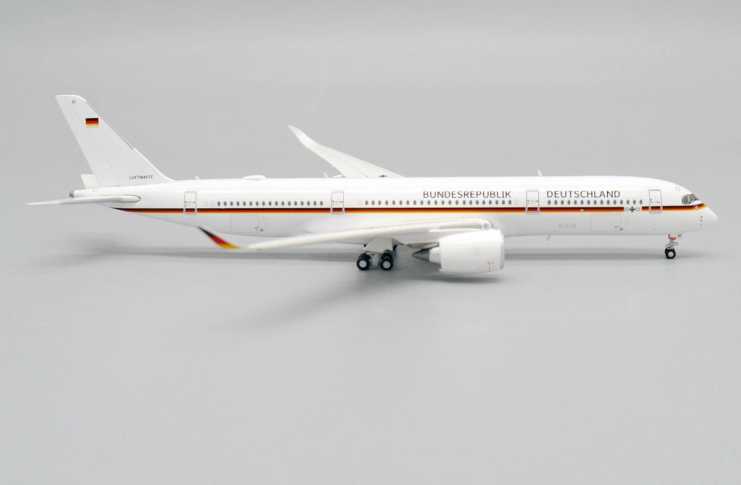 JCWINGS A350-900ACJ LUFTWAFFE REG: 10+01