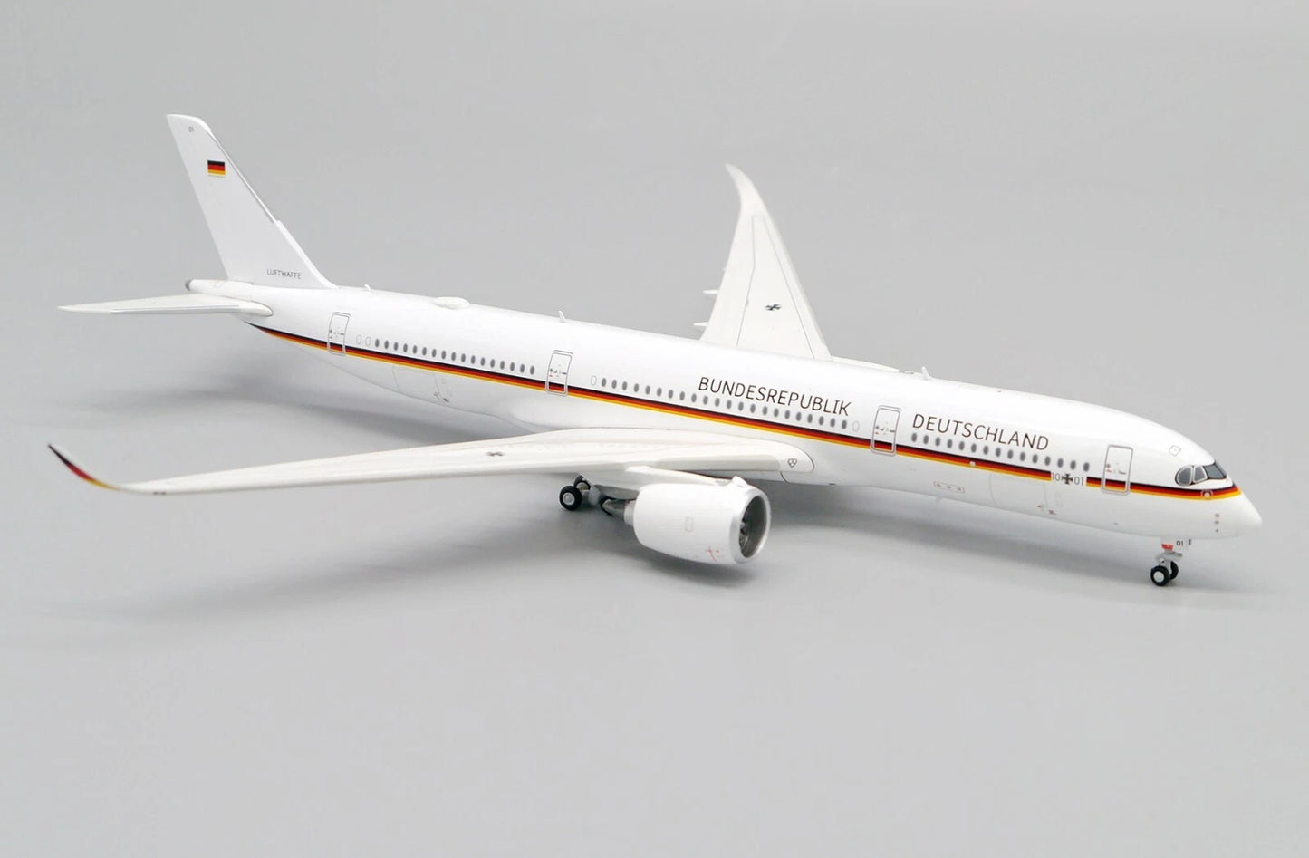 JCWINGS A350-900ACJ LUFTWAFFE REG: 10+01