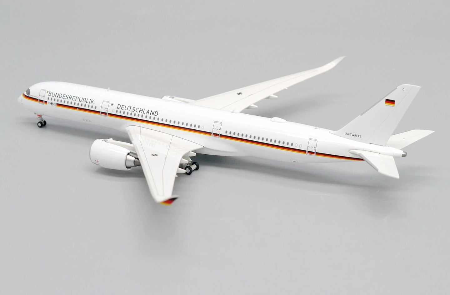 JCWINGS A350-900ACJ LUFTWAFFE REG: 10+01