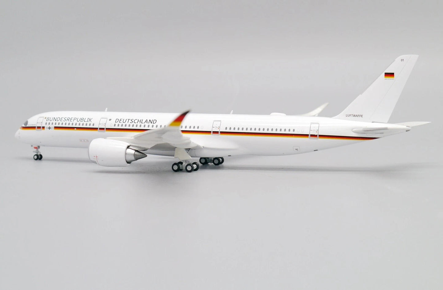 JCWINGS A350-900ACJ LUFTWAFFE REG: 10+01