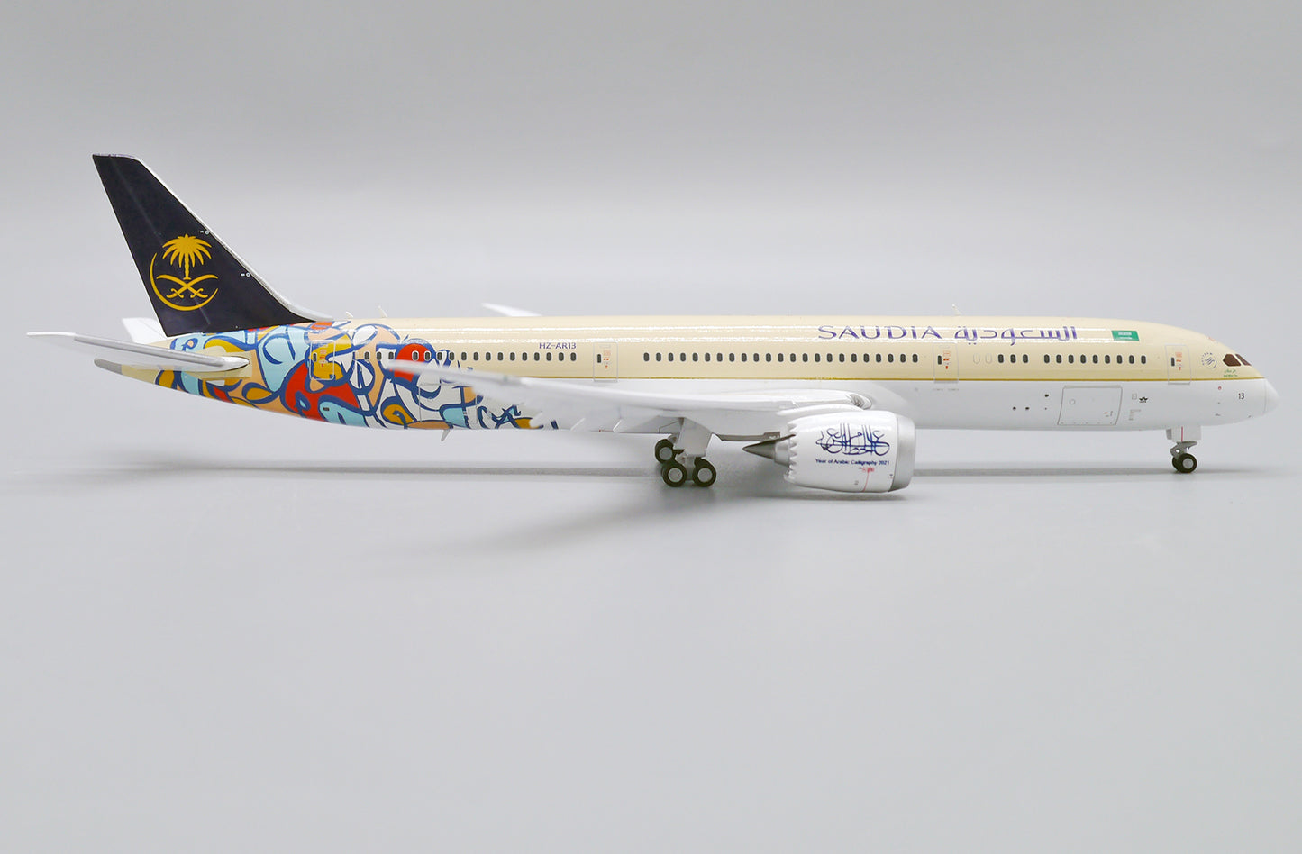 JC WINGS B787 SAUDI ARABIAN AIRLINES (FLAPS DOWN) REG: HZ-AR13