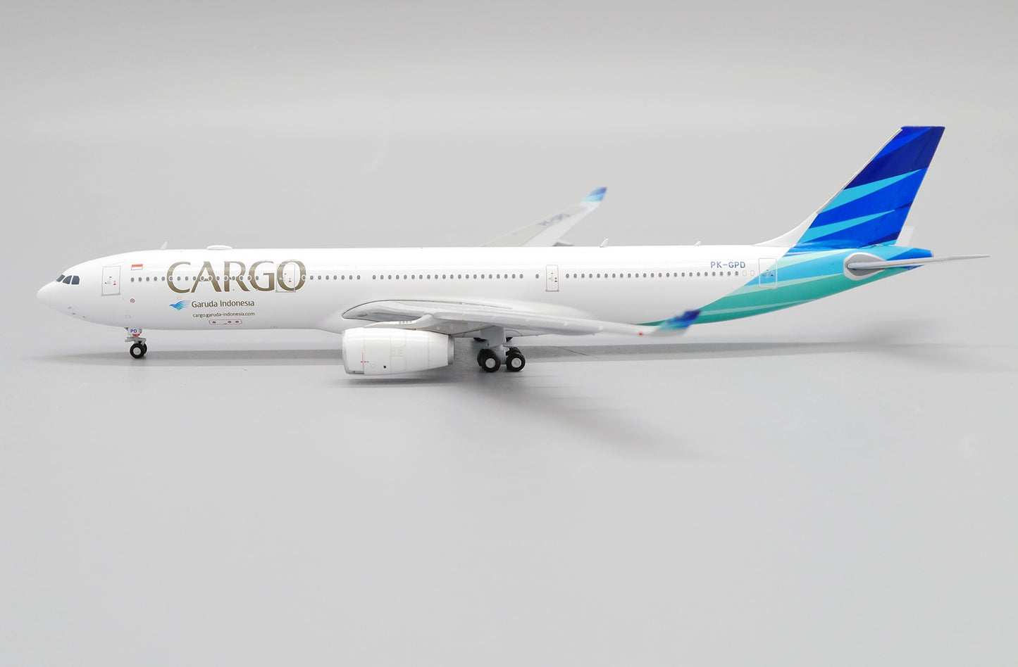 JC WINGS A330-300 GARUDA INDONESIA "CARGO TITLE" REG: PK-GPD