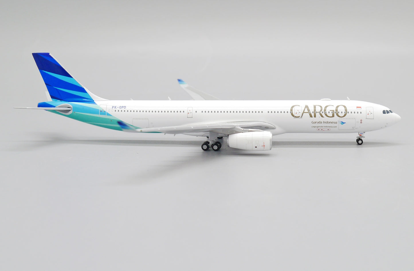 JC WINGS A330-300 GARUDA INDONESIA "CARGO TITLE" REG: PK-GPD