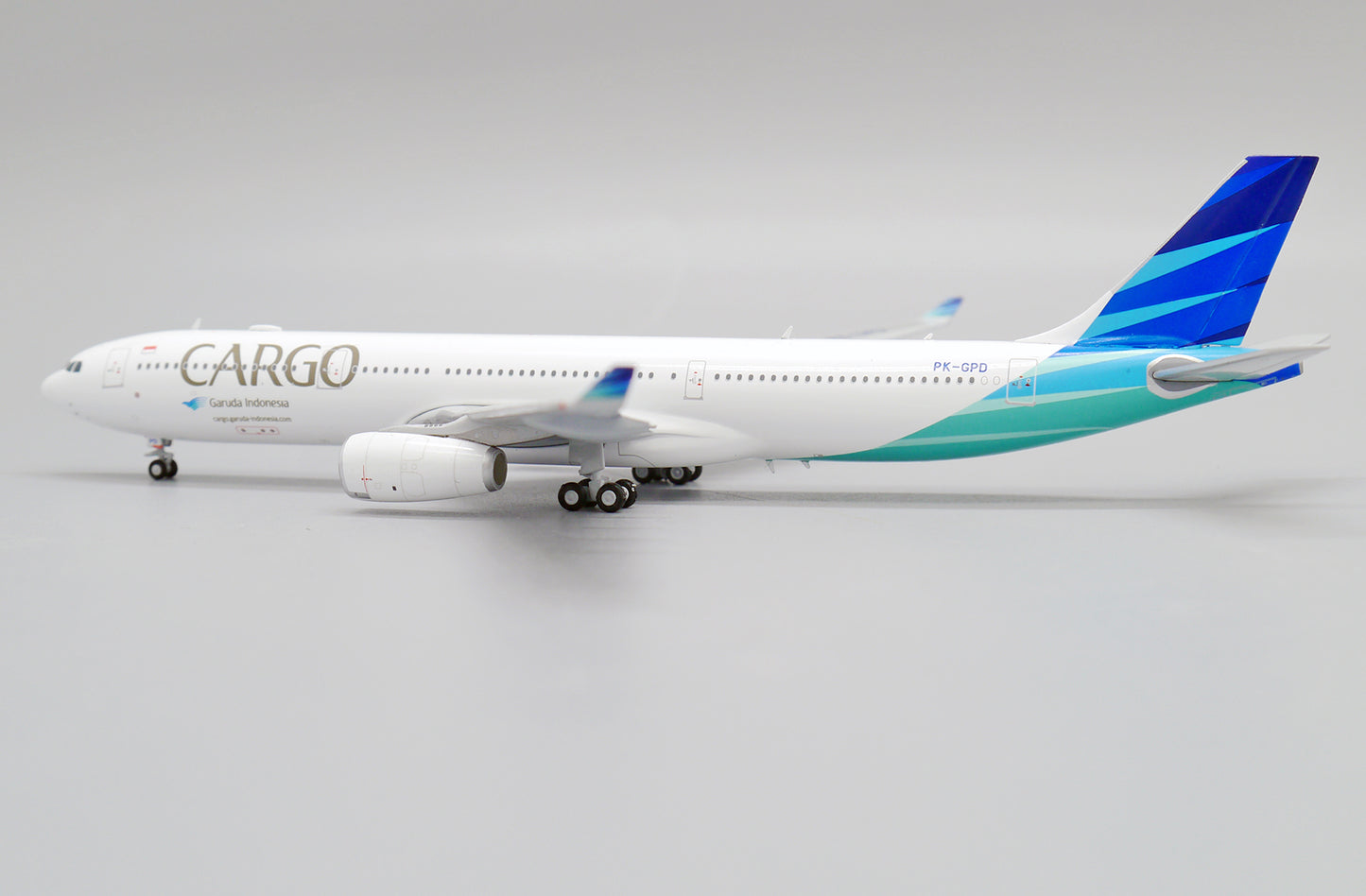 JC WINGS A330-300 GARUDA INDONESIA "CARGO TITLE" REG: PK-GPD