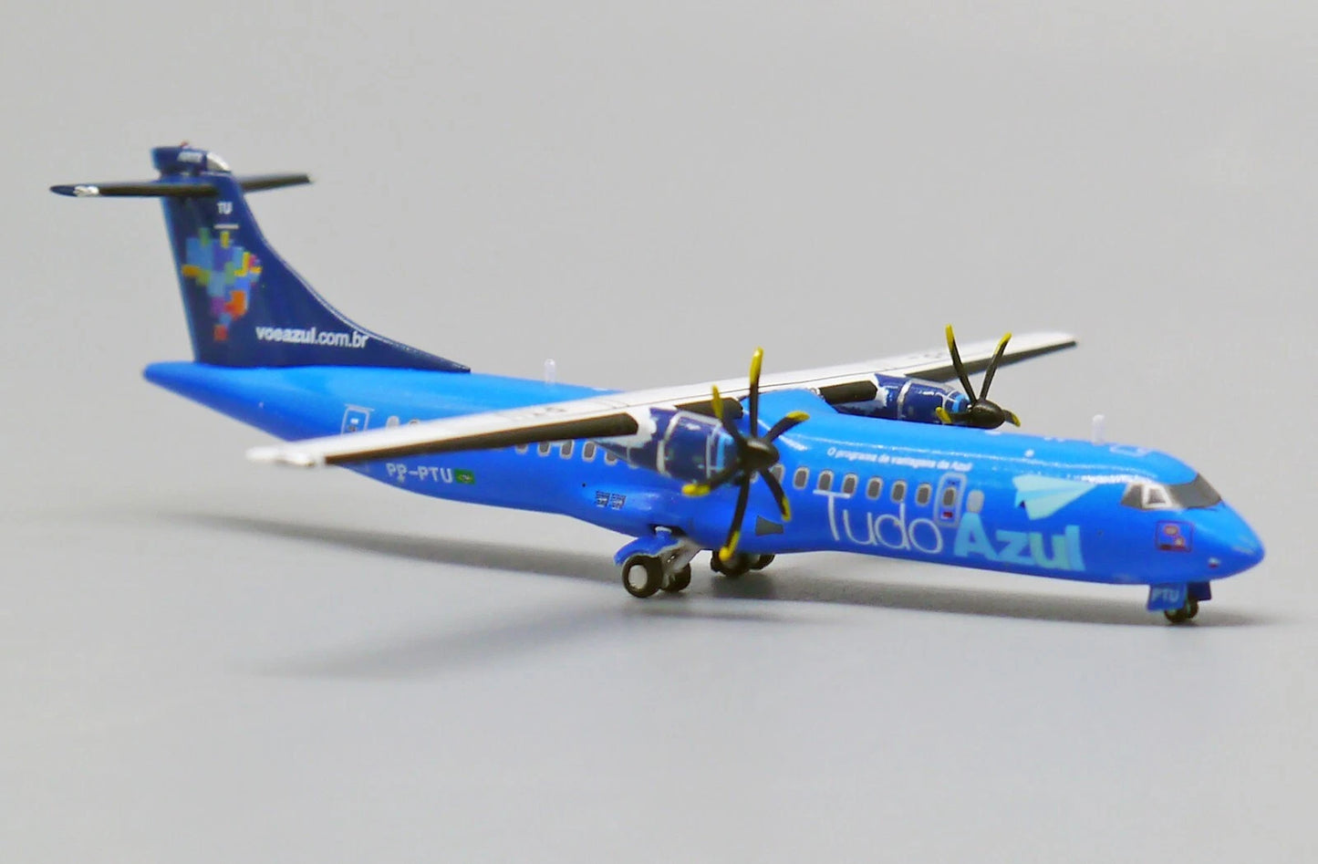 JCWINGS ATR-72-500 AZUL REG: PP-PTU