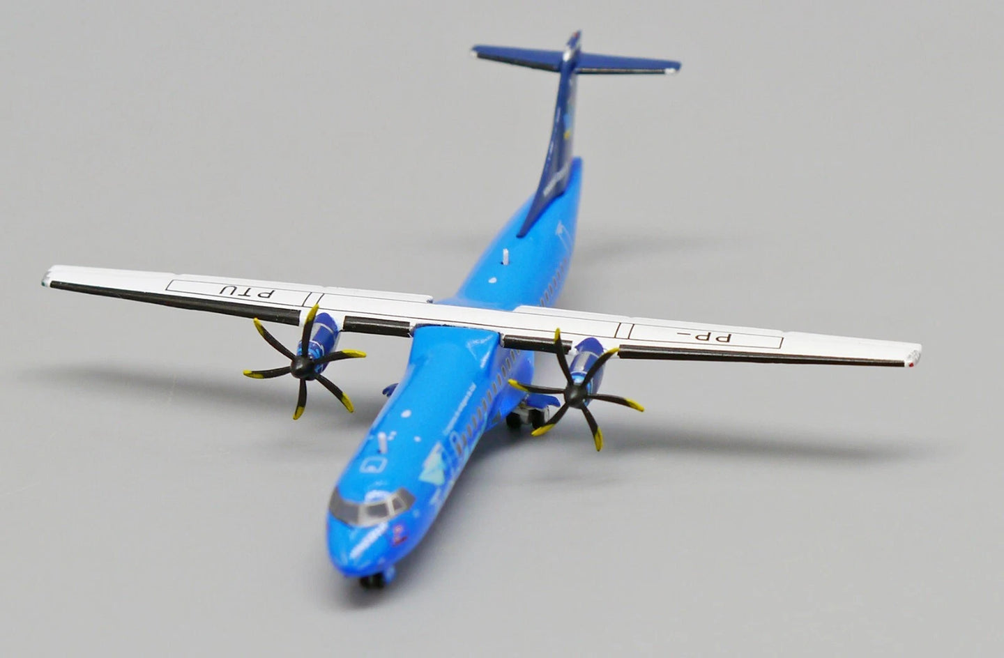 JCWINGS ATR-72-500 AZUL REG: PP-PTU