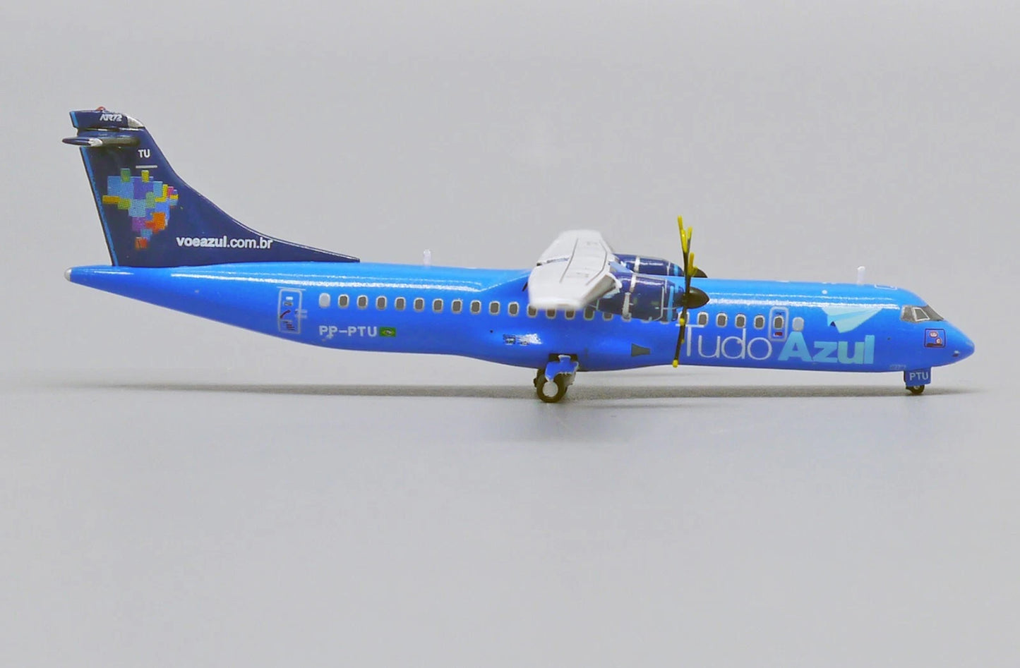JCWINGS ATR-72-500 AZUL REG: PP-PTU