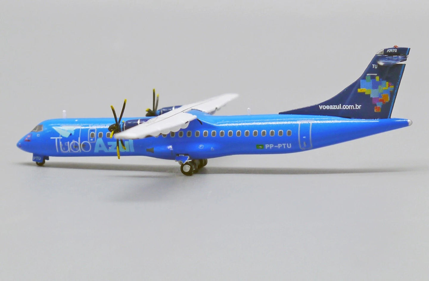 JCWINGS ATR-72-500 AZUL REG: PP-PTU