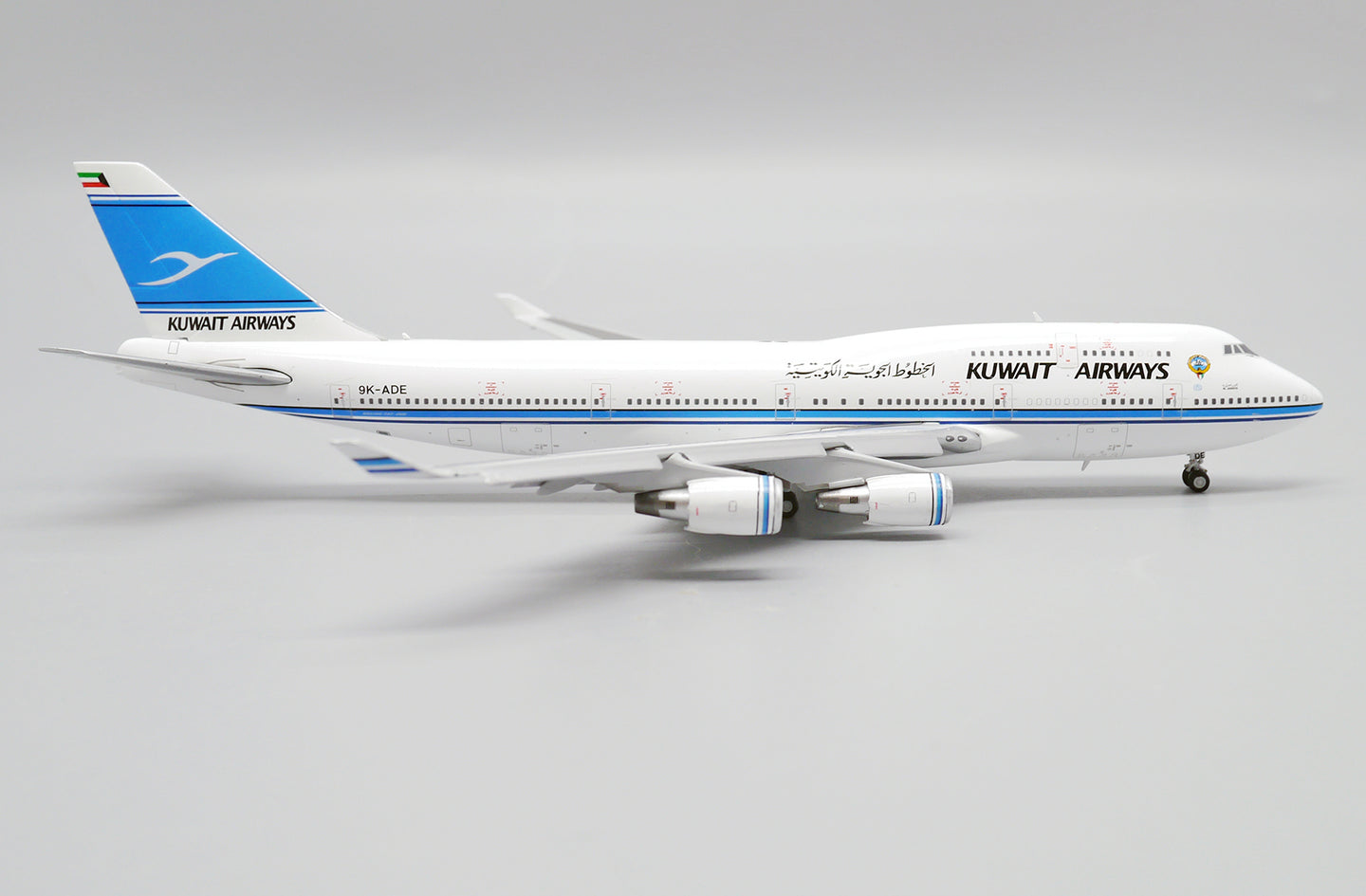 JC WINGS B747-400(M) KUWAIT AIRWAYS FLAPS DOWN REG: 9K-ADE