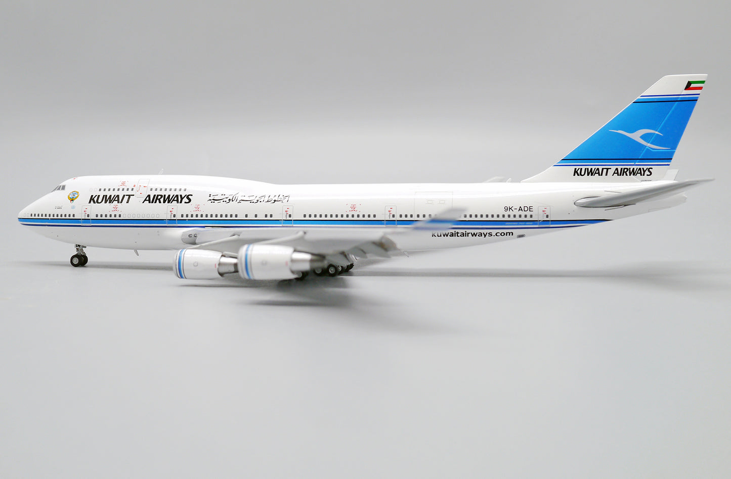 JC WINGS B747-400(M) KUWAIT AIRWAYS FLAPS DOWN REG: 9K-ADE