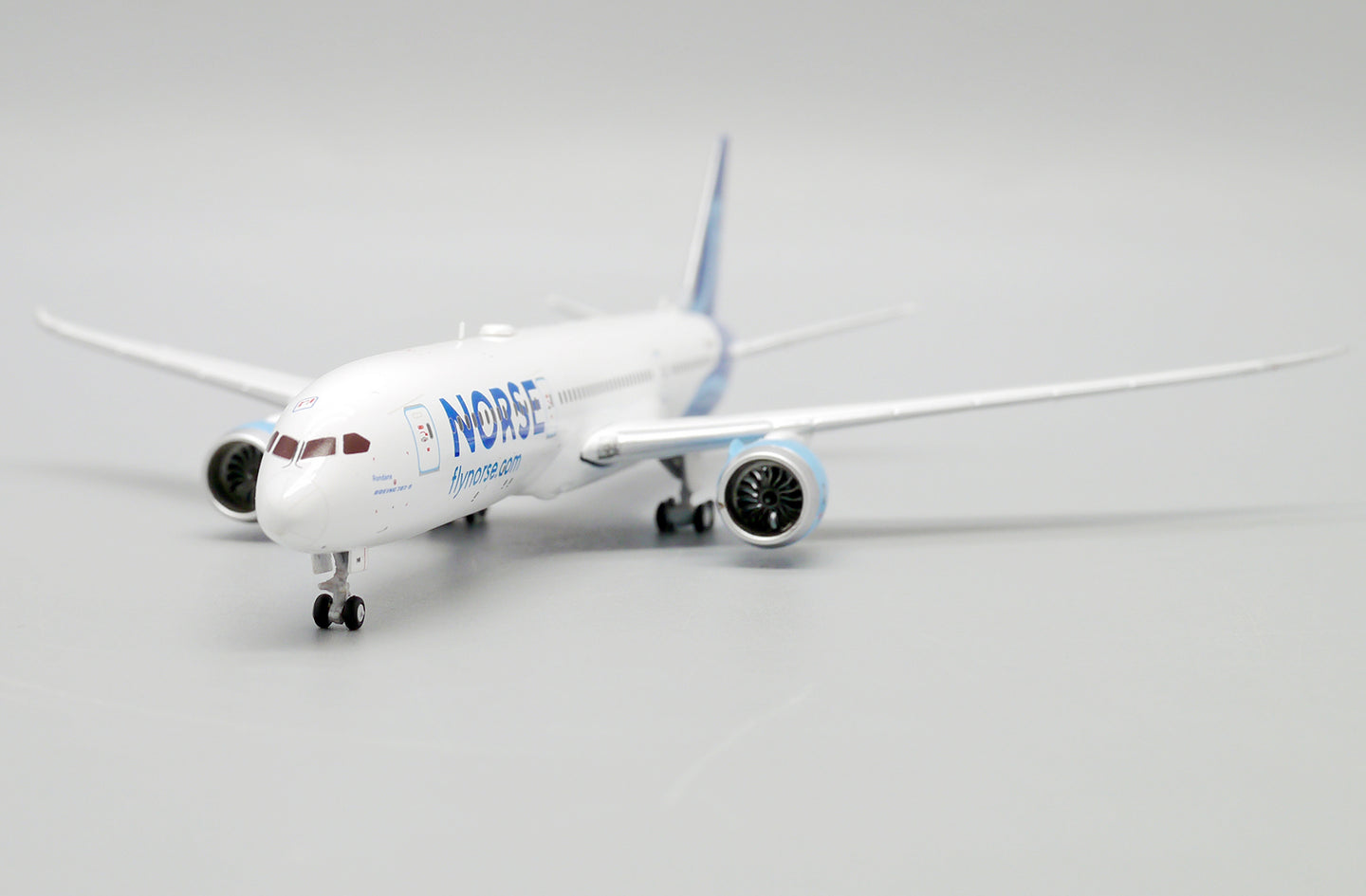 JC WINGS B787-9  NORSE ATLANTIC AIRWAYS REG: LN-FNB