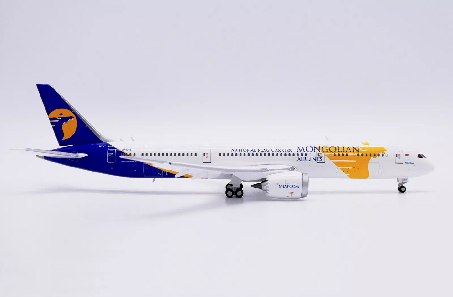 JCWINGS B787-9 MIAT MONGOLIAN AIRLINES FLAP DOWN REG: JU-1789