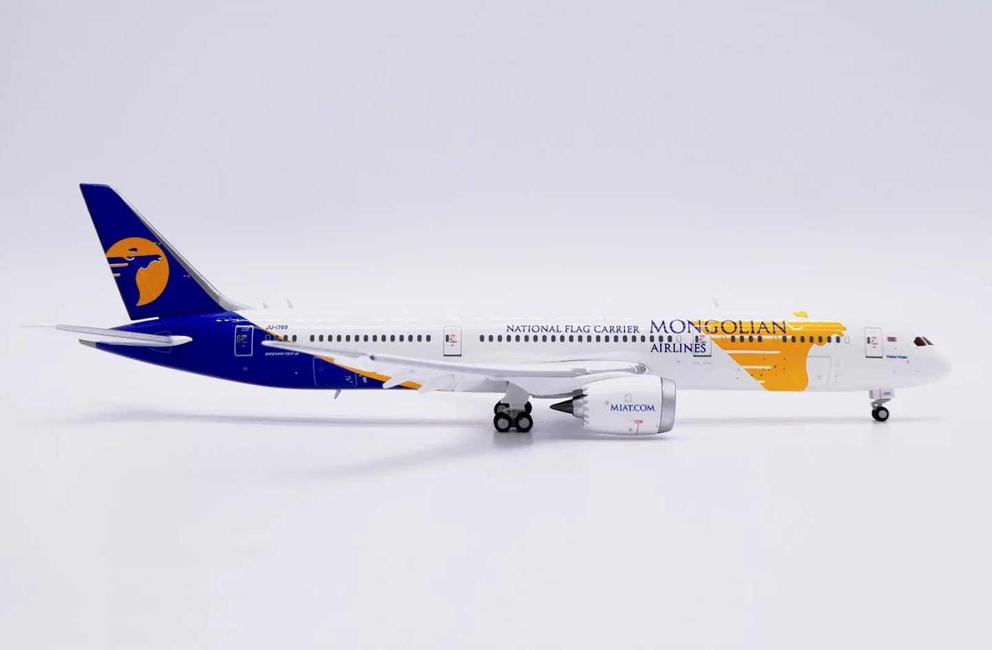 JCWINGS B787-9 MIAT MONGOLIAN AIRLINES FLAP DOWN REG: JU-1789