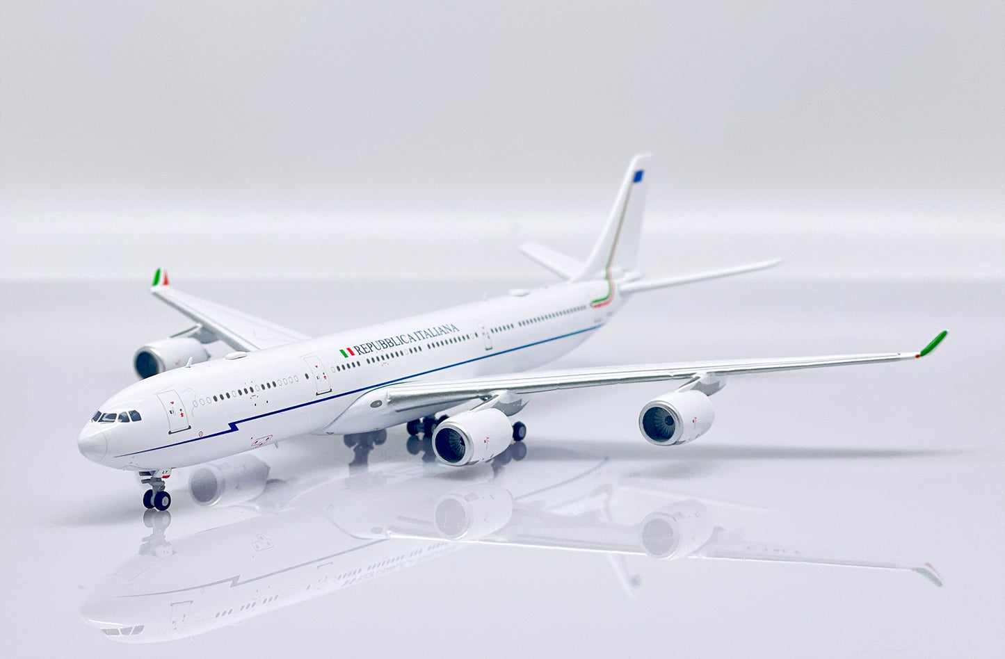 JCWINGS A340-500 ITALIAN AIR FORCE REG: I-TALY