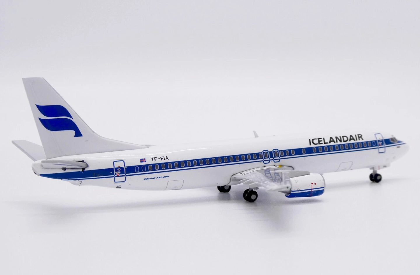 JCWINGS B737-400 ICELANDAIR REG: TF-FIA