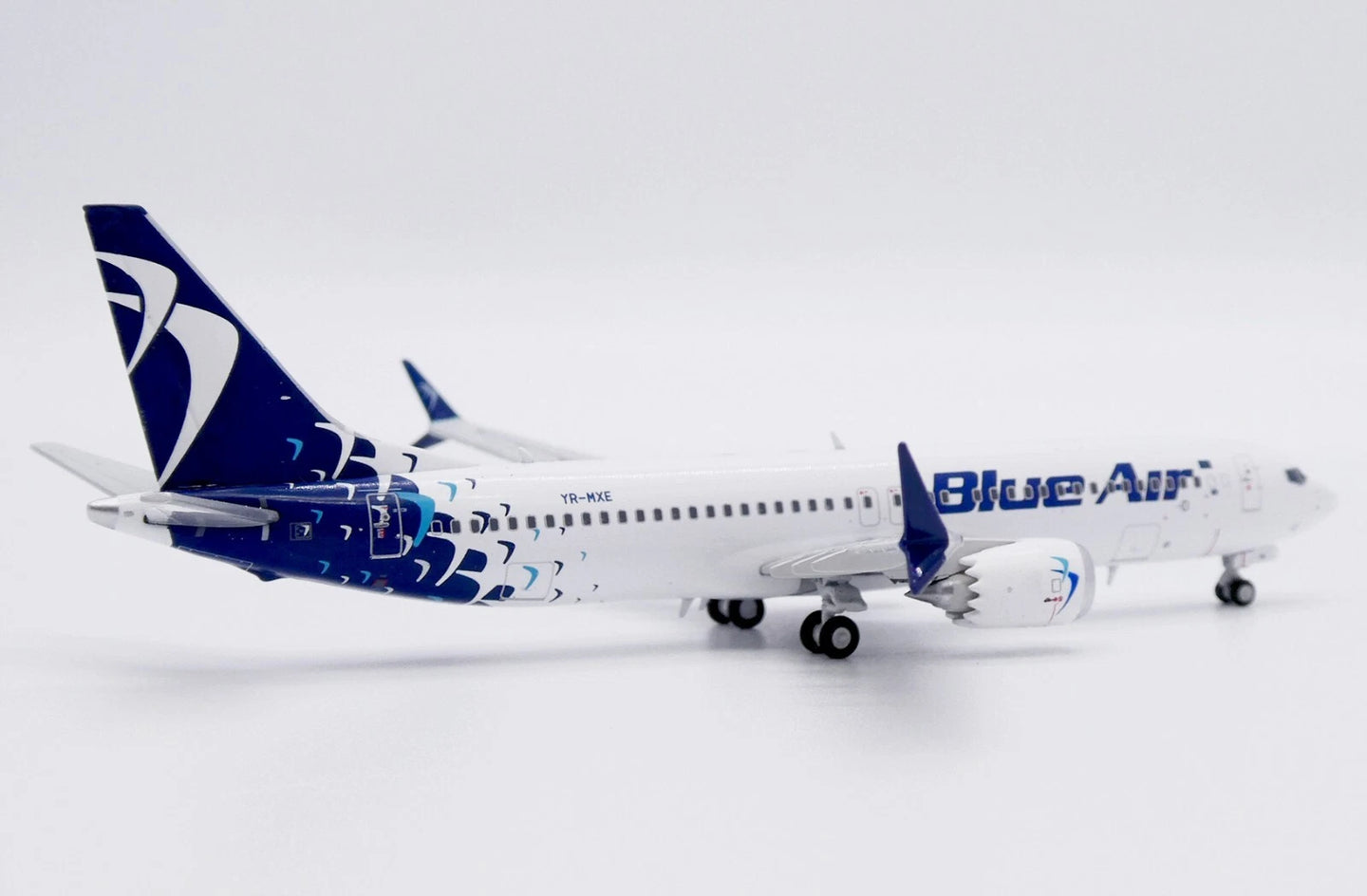 JC WINGS B737 MAX 8 BLUE AIR REG: YR-MXE