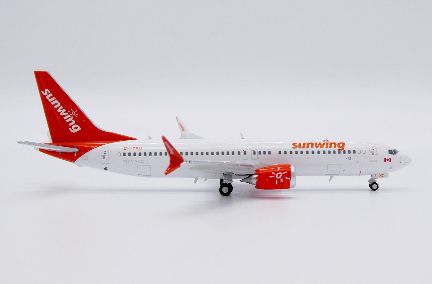 JC WINGS B737 MAX 8 SUNWING AIRLINES REG: C-FYXC