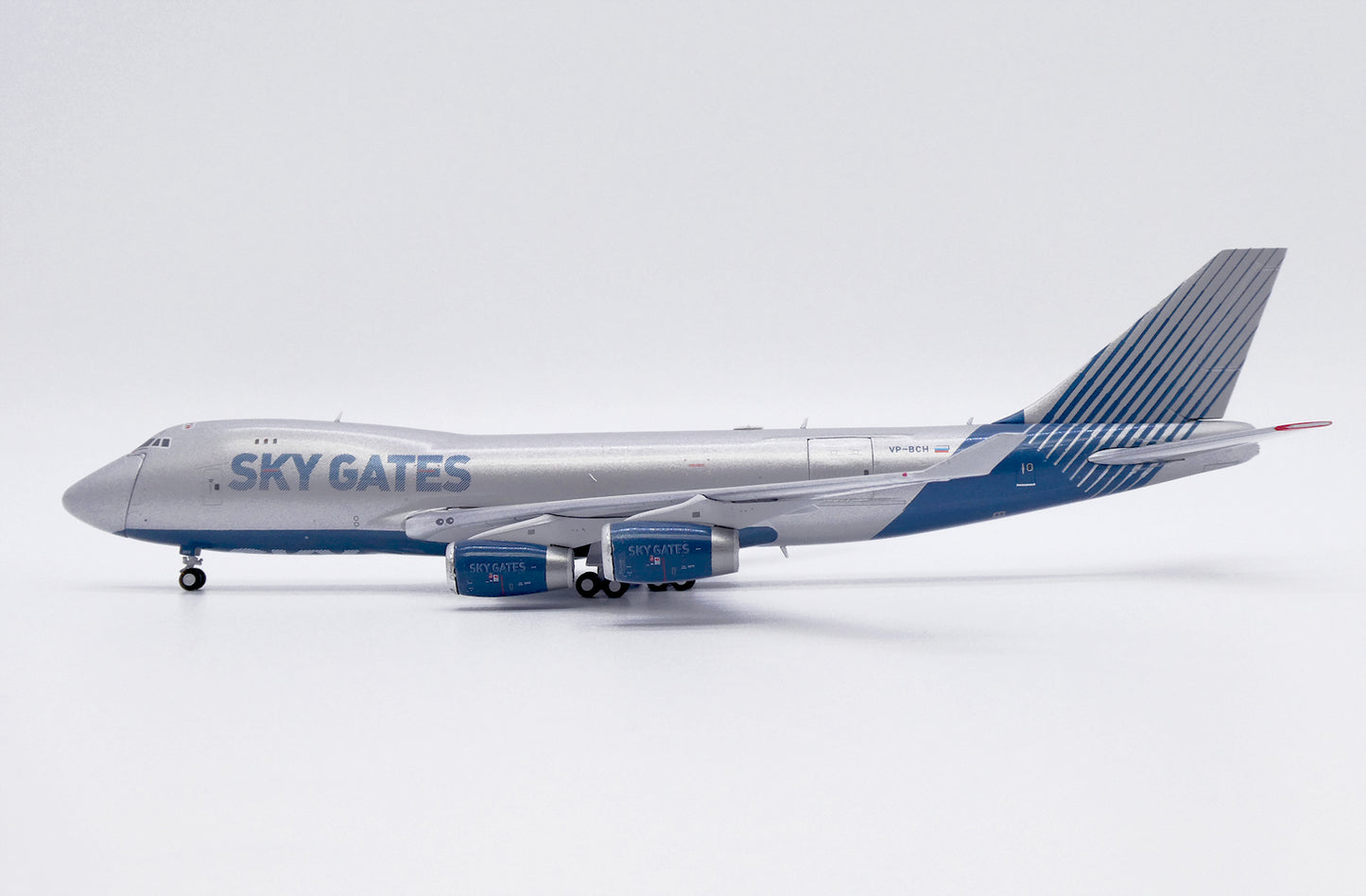 JC WINGS B747-400F SKY GATES AIRLINES (INTERACTIVE SERIES) REG: VP-BCH