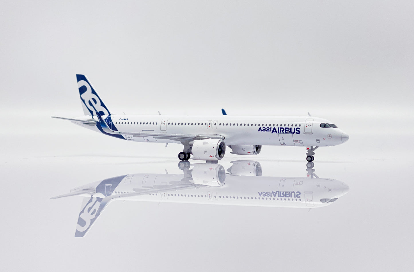 JCWINGS A321NEO AIRBUS INDUSTRIE 'HOUSE COLOUR' REG: F-WWAB
