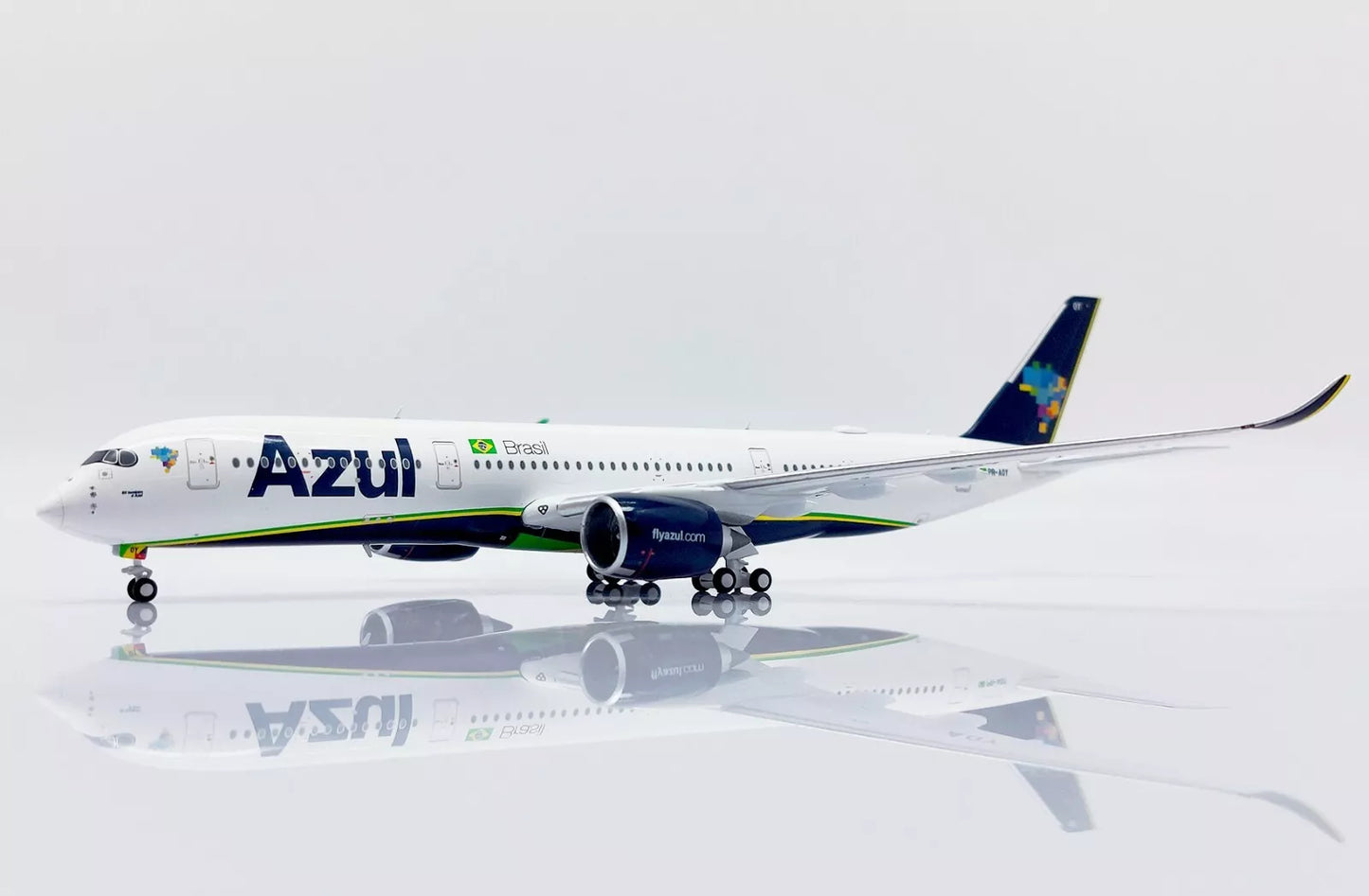 JC WINGS A350-900XWB AZUL REG: PR-AOY