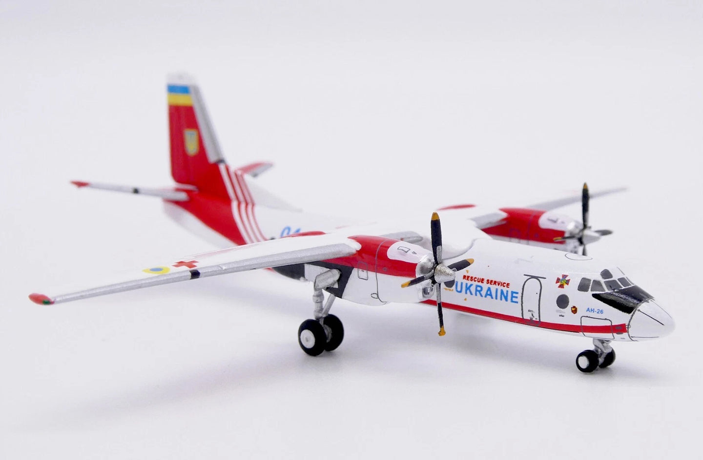 JC WINGS AN-26 UKRAINE AIR FORCE "RESCUE SERVICE" REG: 04