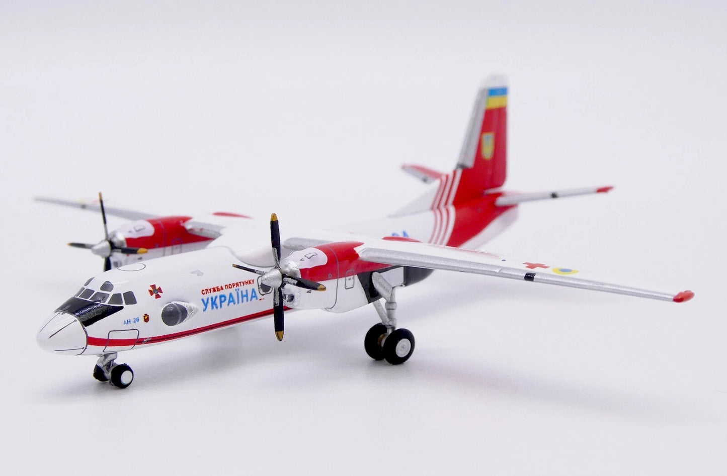 JC WINGS AN-26 UKRAINE AIR FORCE "RESCUE SERVICE" REG: 04