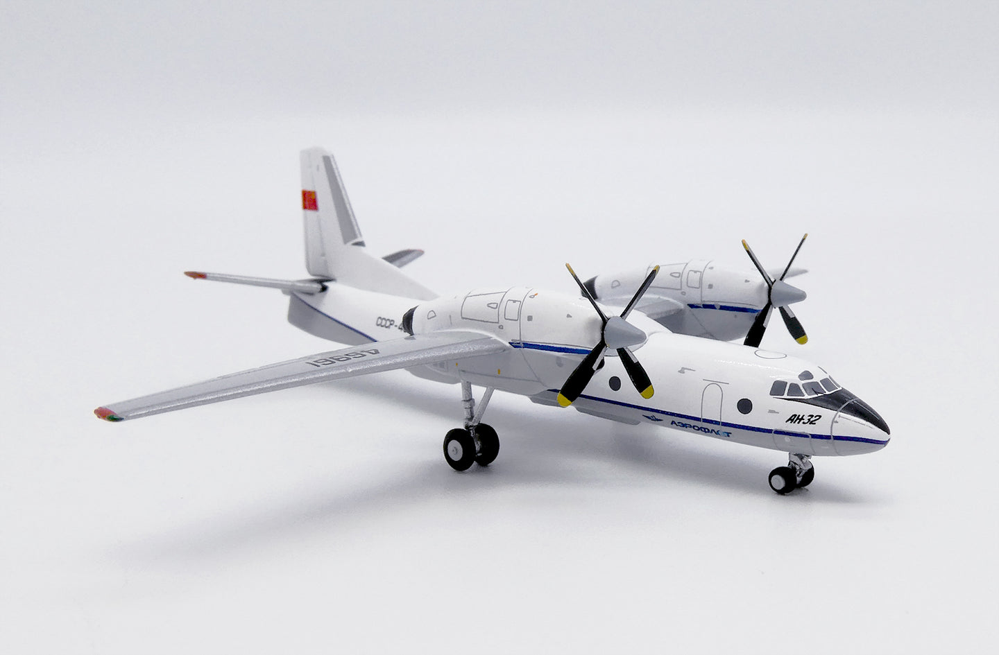 JC WINGS AN-32 AEROFLOT REG: CCCP-46961