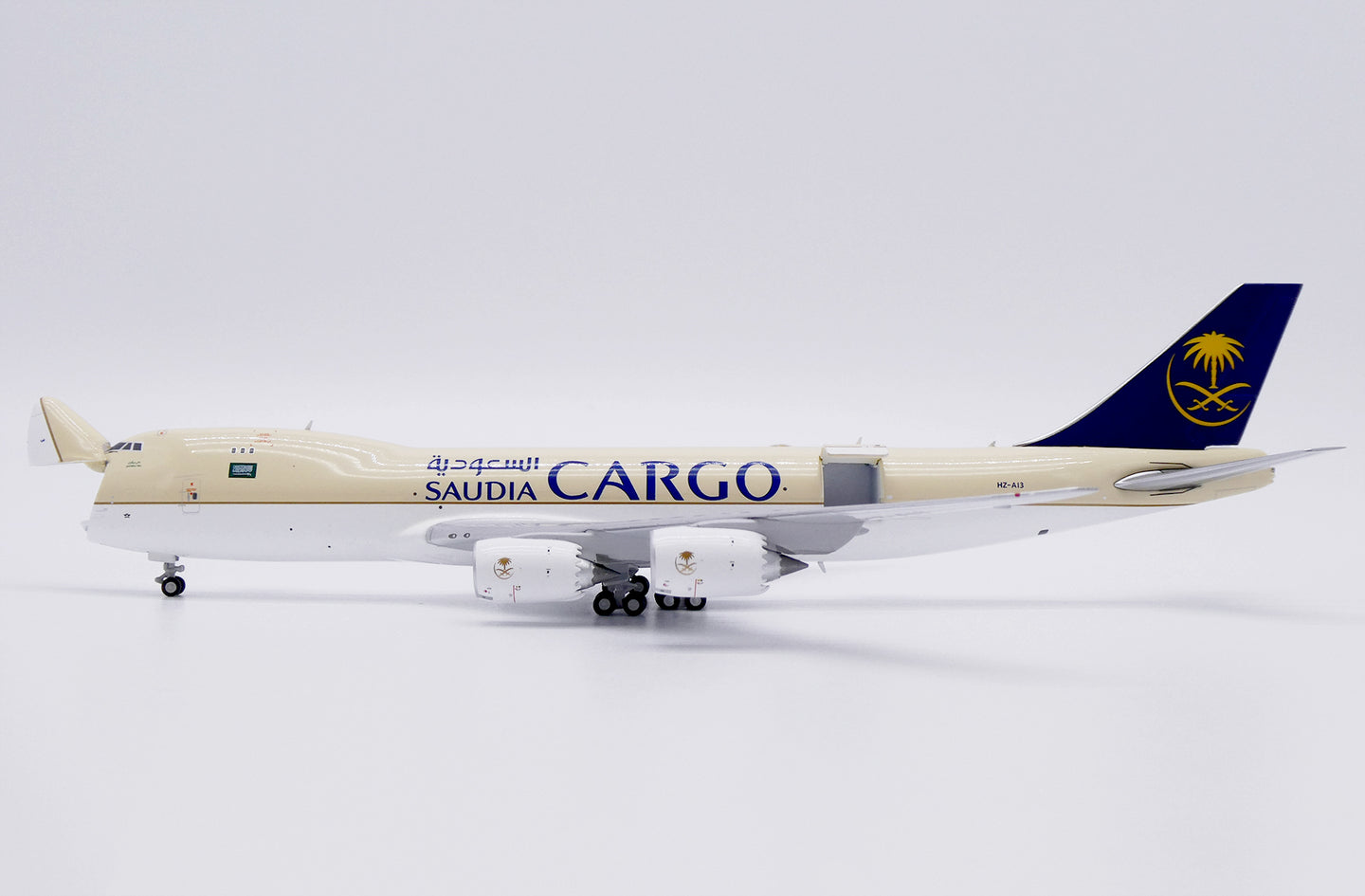 JC WINGS B747-8F SAUDIA CARGO (INTERACTIVE SERIES) REG: HZ-A13
