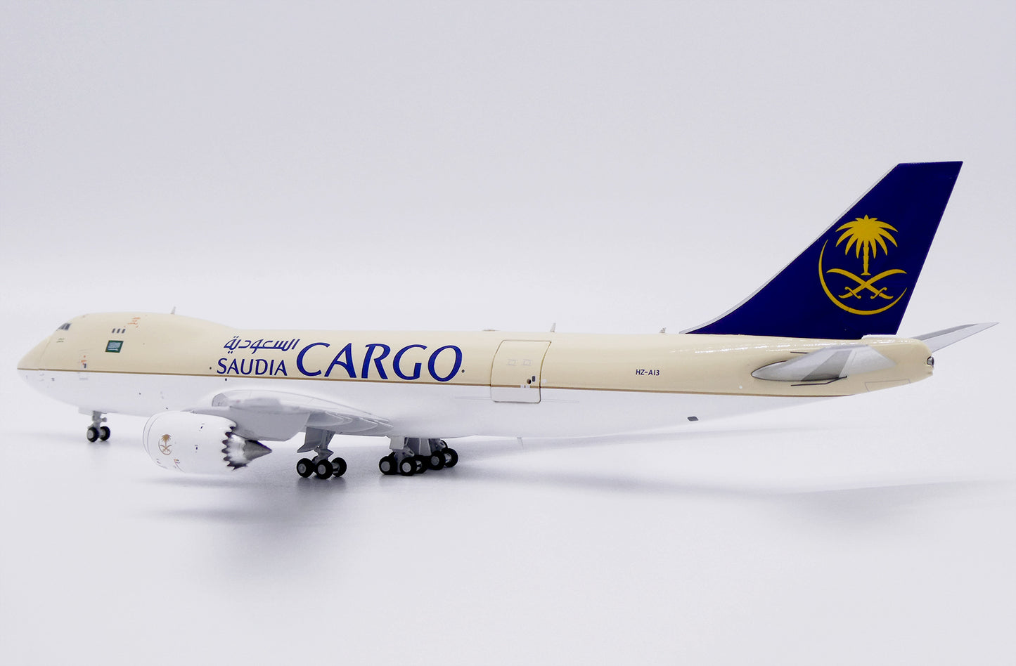 JC WINGS B747-8F SAUDIA CARGO (INTERACTIVE SERIES) REG: HZ-A13