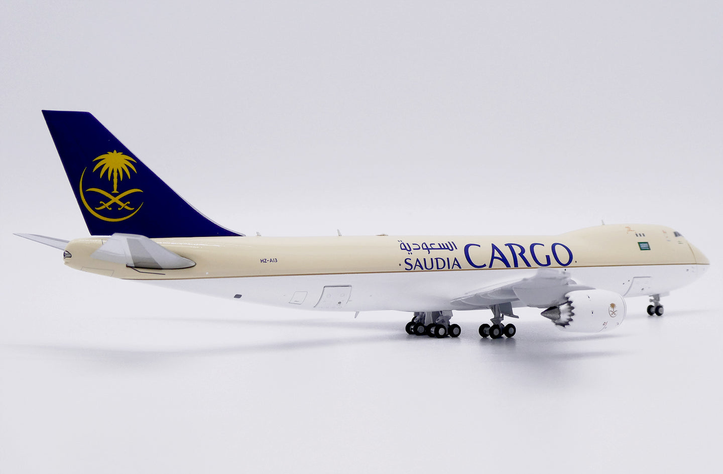 JC WINGS B747-8F SAUDIA CARGO (INTERACTIVE SERIES) REG: HZ-A13