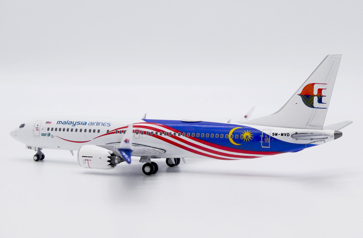 JC WINGS  B737 MAX 8 MALAYSIA AIRLINES REG: 9M-MVD
