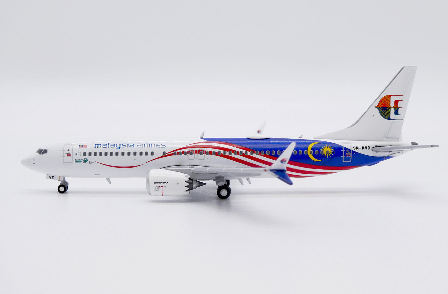 JC WINGS  B737 MAX 8 MALAYSIA AIRLINES REG: 9M-MVD