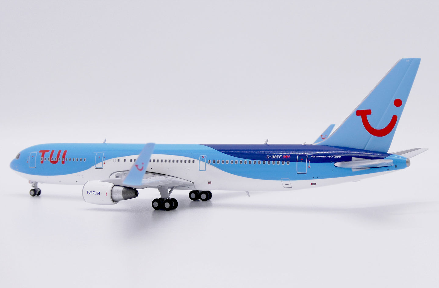 JC WINGS B767-300ER TUI REG: G-OBYF