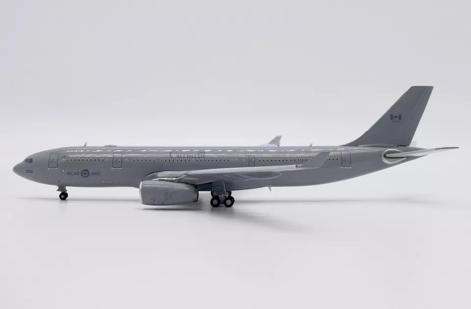 JC WINGS AIRBUS CC-330 HUSKY ROYAL CANADIAN AIR FORCE REG: 330003
