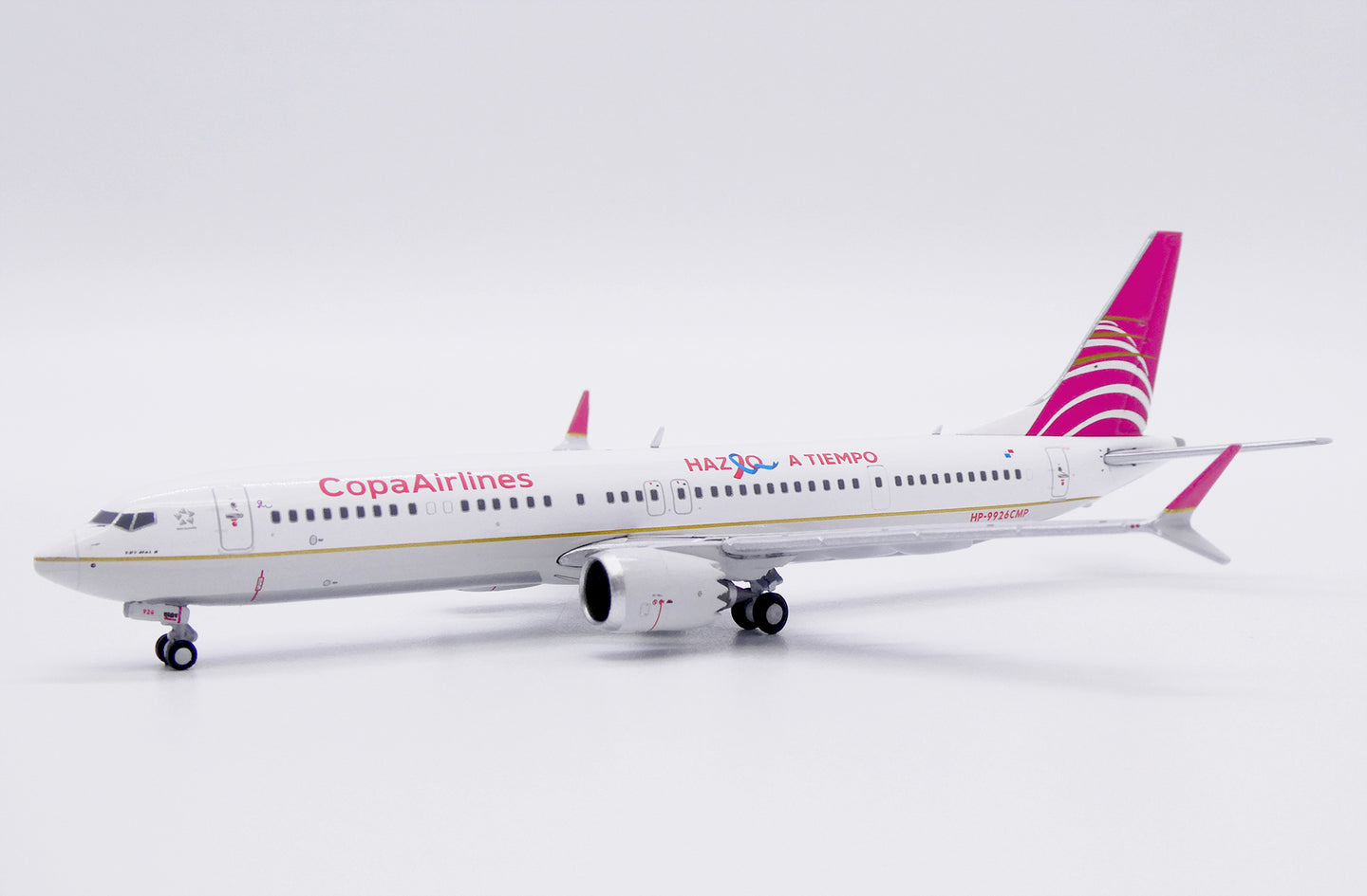 JC WINGS B737 MAX 9 COPA AIRLINES HAZLO A TIEMPO REG: HP-9926CMP