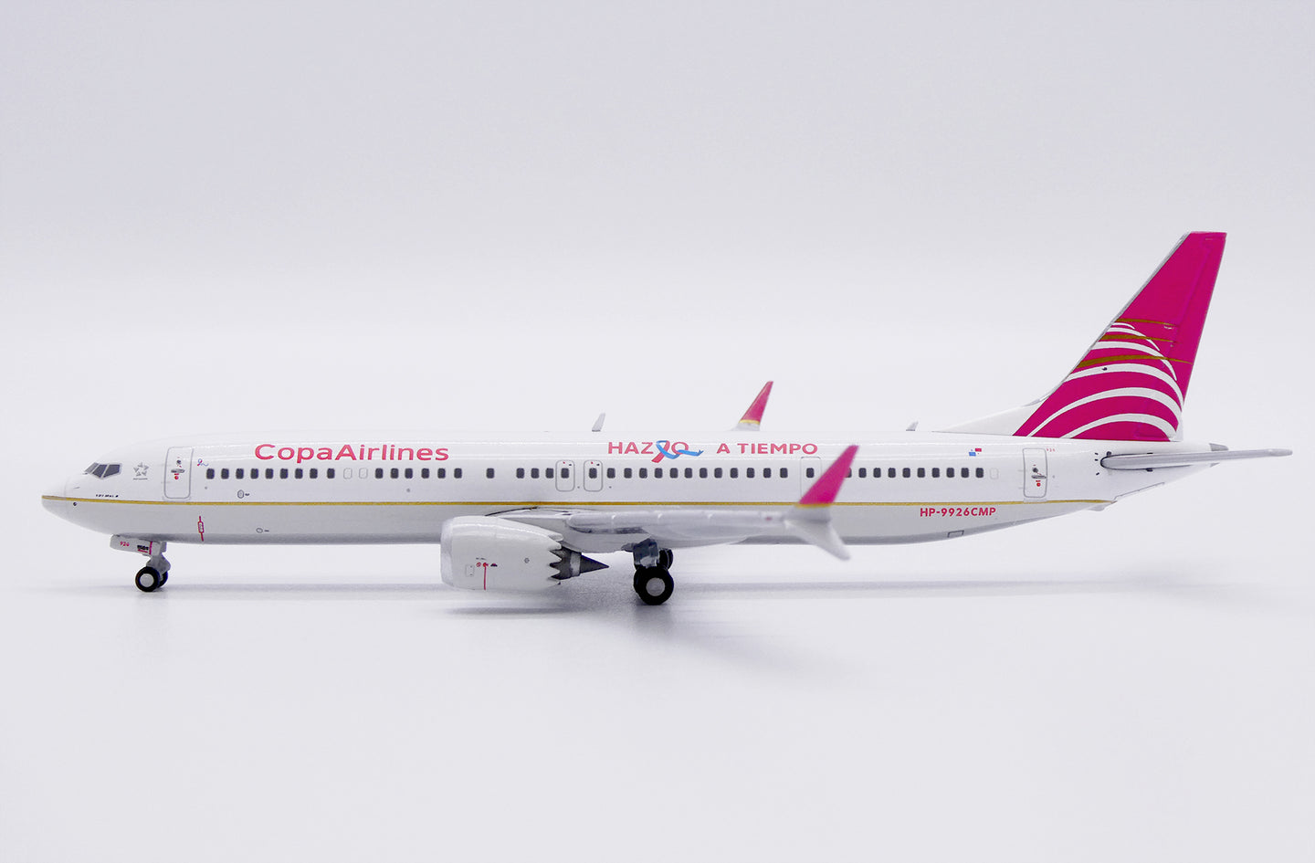 JC WINGS B737 MAX 9 COPA AIRLINES HAZLO A TIEMPO REG: HP-9926CMP