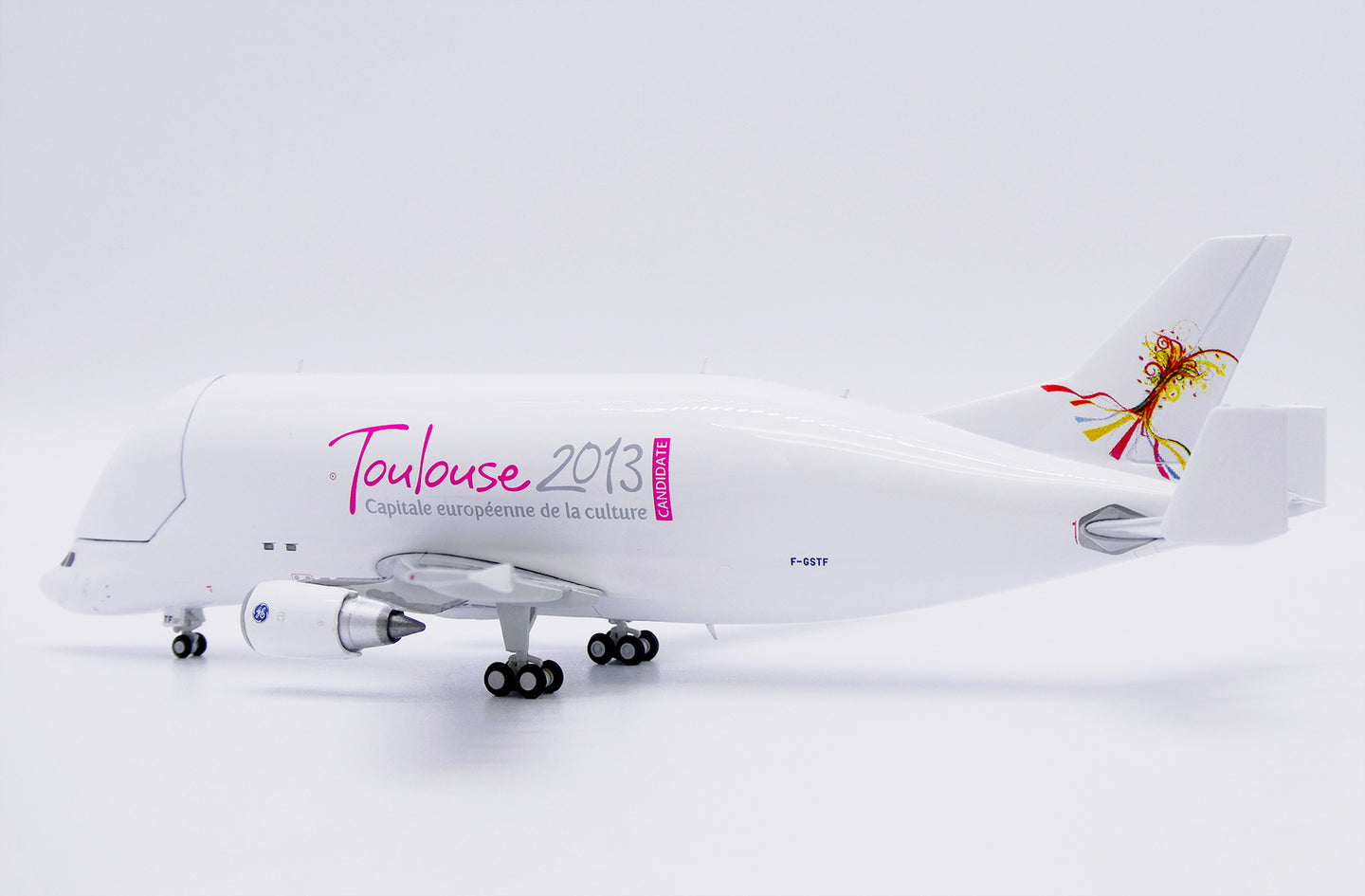 JC WINGS A300-600ST BELUGA INDUSTRIE "TOULOUSE 2013" (INTERACTIVE SERIES) REG: F-GSTF